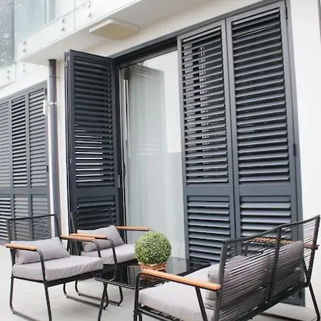 Fabulous With Spacious Garden Zadar